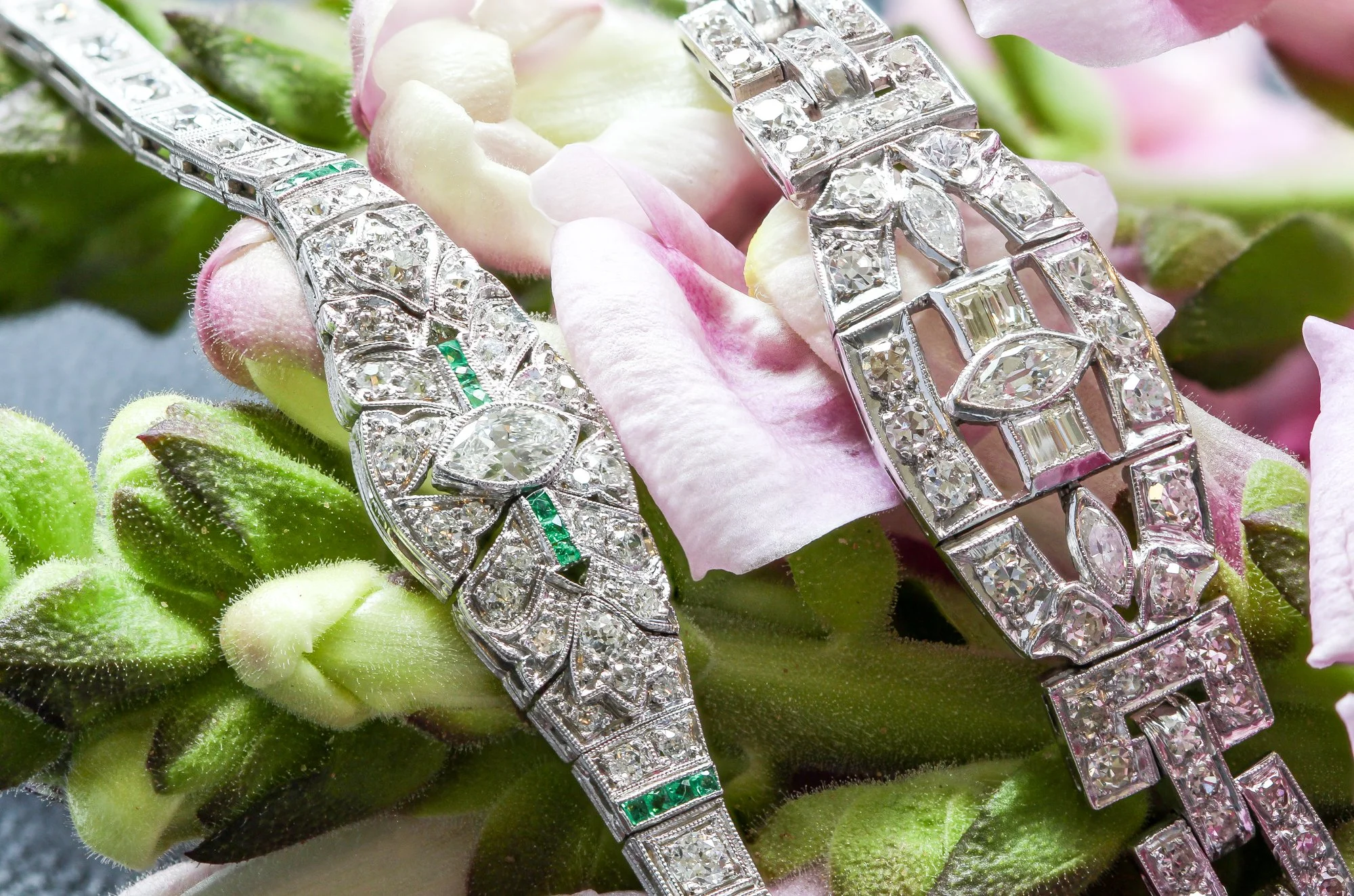 Buy sell 2025 antique jewelry